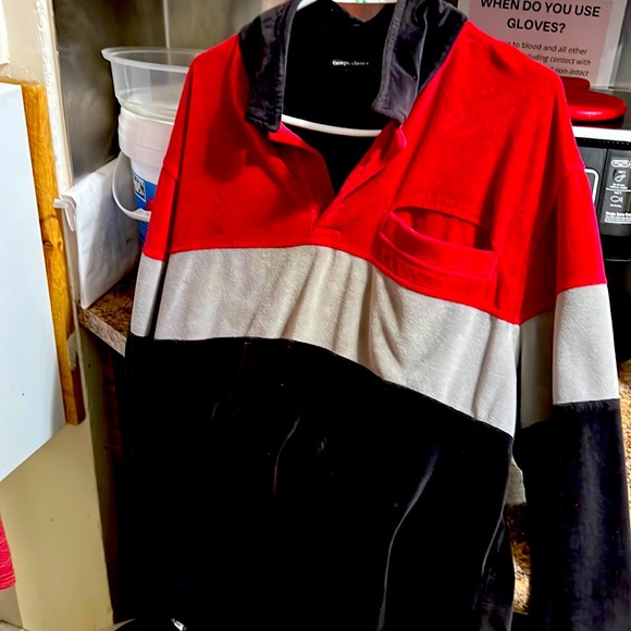 Sweater - Picture 1 of 4